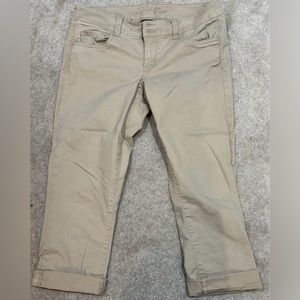 American Eagle capris